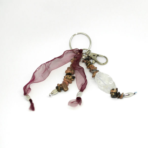 Bijoux de sac avec brut de quartz et rhodochrosite.