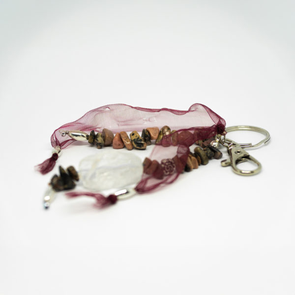 Bijoux de sac avec brut de quartz et rhodochrosite.